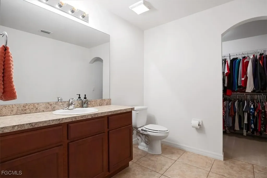 3818 SW 15th Place Cape Coral FL 33914