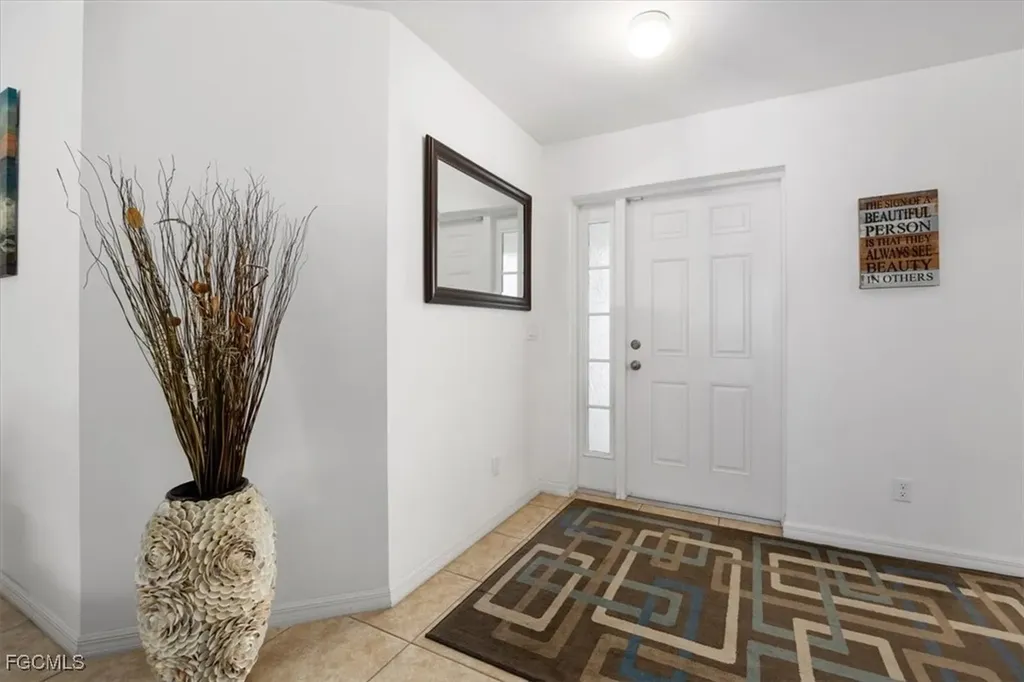 3818 SW 15th Place Cape Coral FL 33914