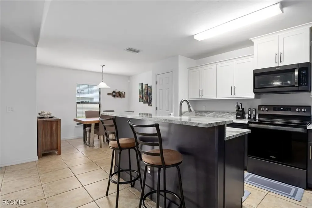 3818 SW 15th Place Cape Coral FL 33914