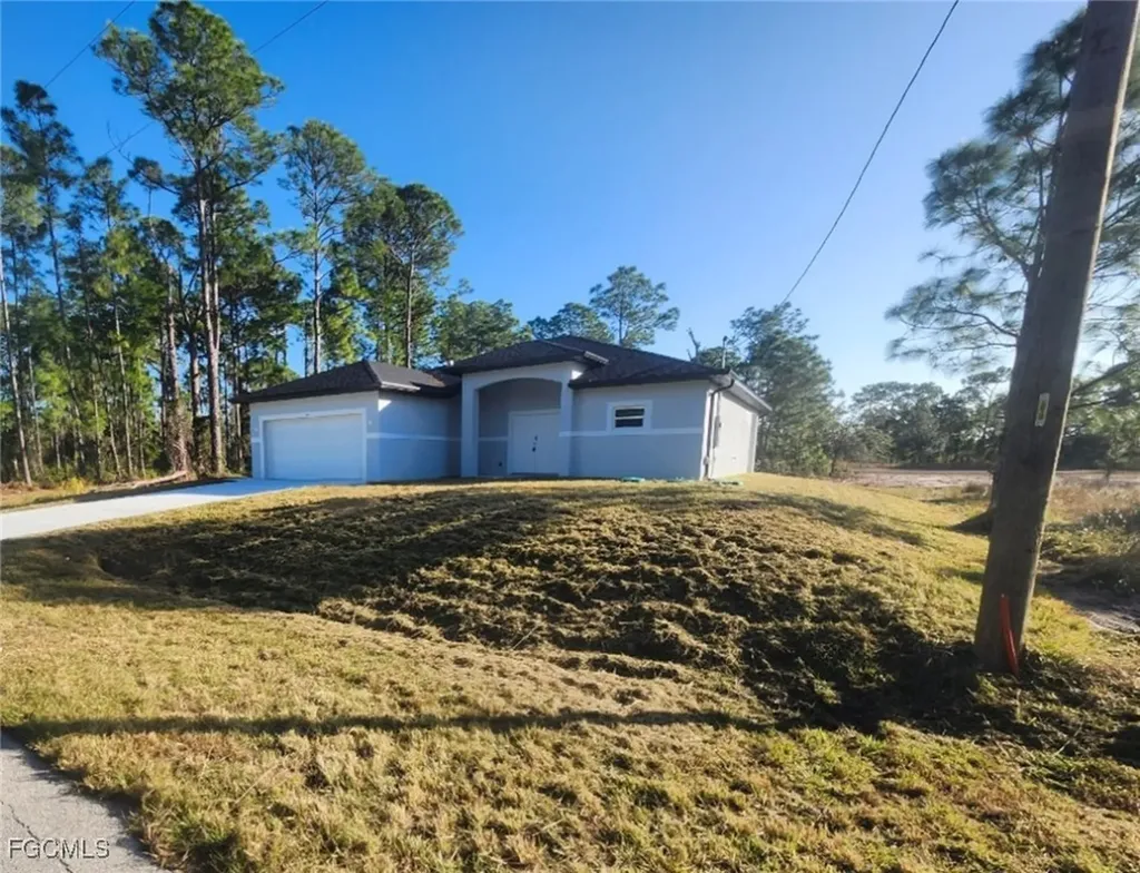 457 Wickham Avenue S Lehigh Acres FL 33974