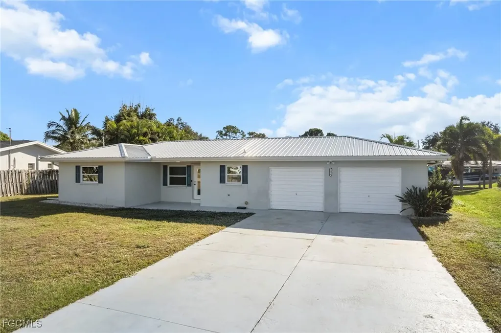 1956 Indian Creek Drive North Fort Myers FL 33917