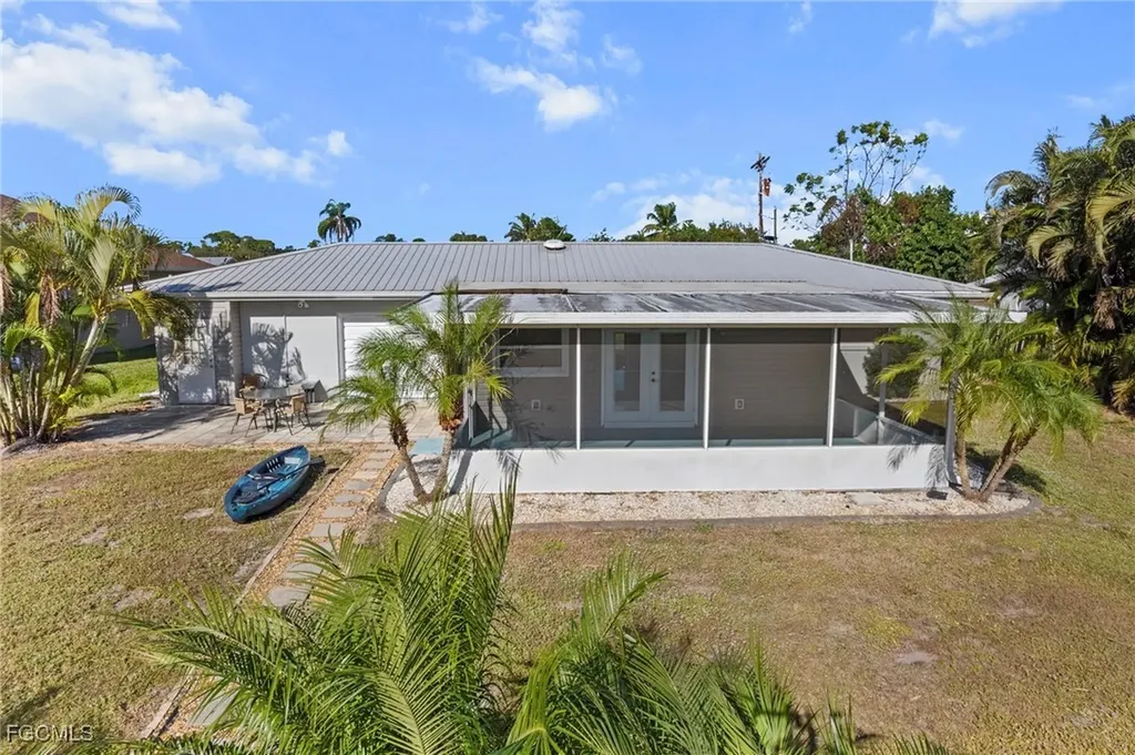 1956 Indian Creek Drive North Fort Myers FL 33917