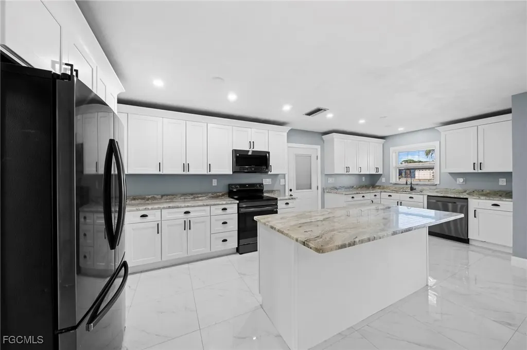 1956 Indian Creek Drive North Fort Myers FL 33917