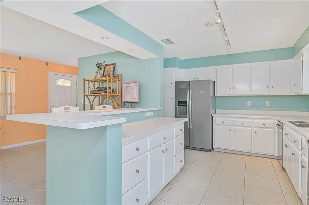 4421 SE 1st Avenue Cape Coral FL 33904