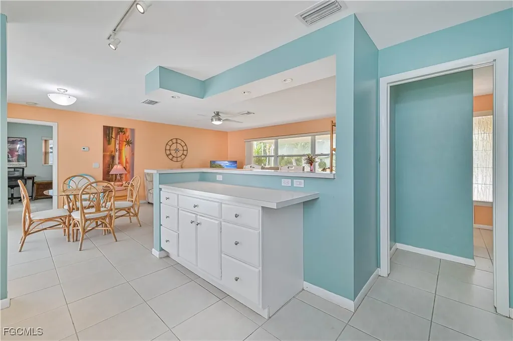 4421 SE 1st Avenue Cape Coral FL 33904