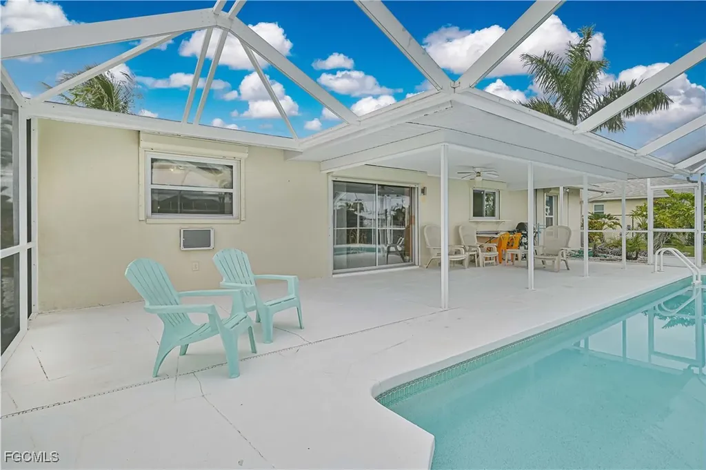 4421 SE 1st Avenue Cape Coral FL 33904