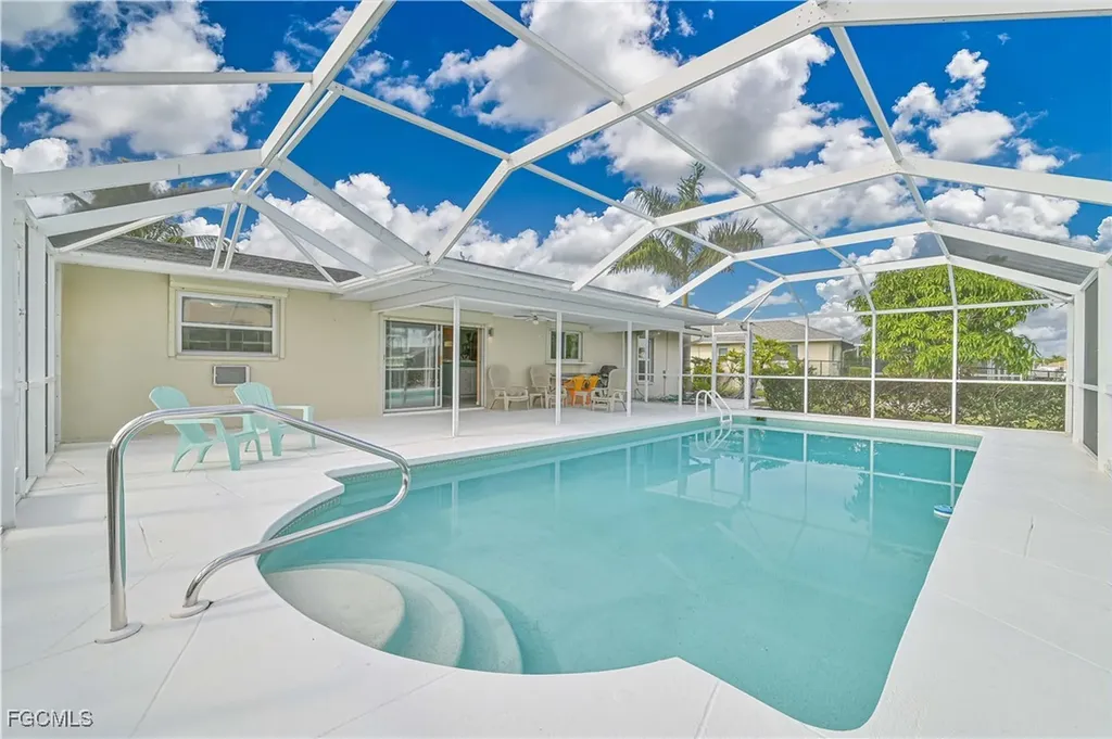 4421 SE 1st Avenue Cape Coral FL 33904