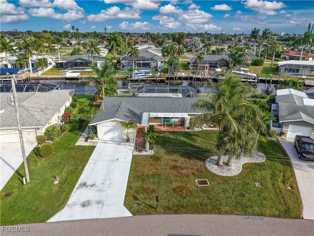 4421 SE 1st Avenue Cape Coral FL 33904
