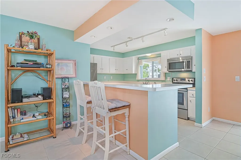 4421 SE 1st Avenue Cape Coral FL 33904