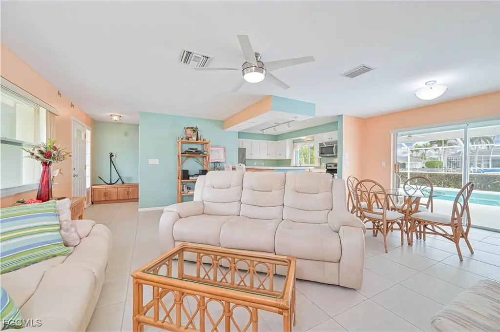 4421 SE 1st Avenue Cape Coral FL 33904