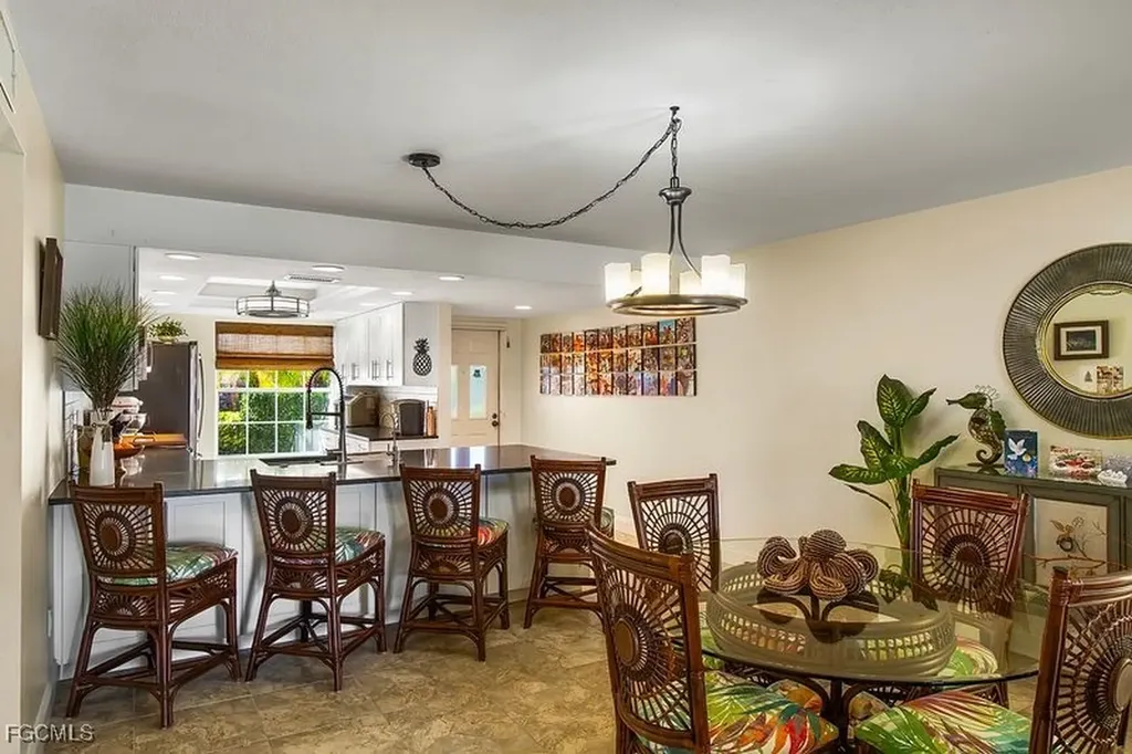 1317 SE 46th Lane Cape Coral FL 33904