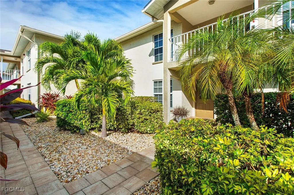 1317 SE 46th Lane Cape Coral FL 33904