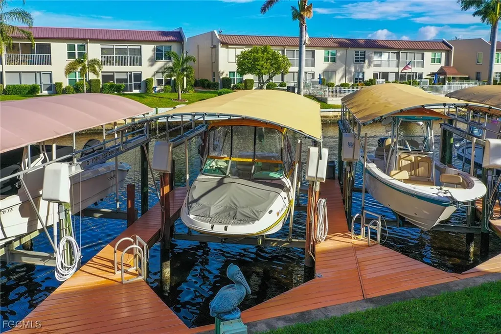 1317 SE 46th Lane Cape Coral FL 33904