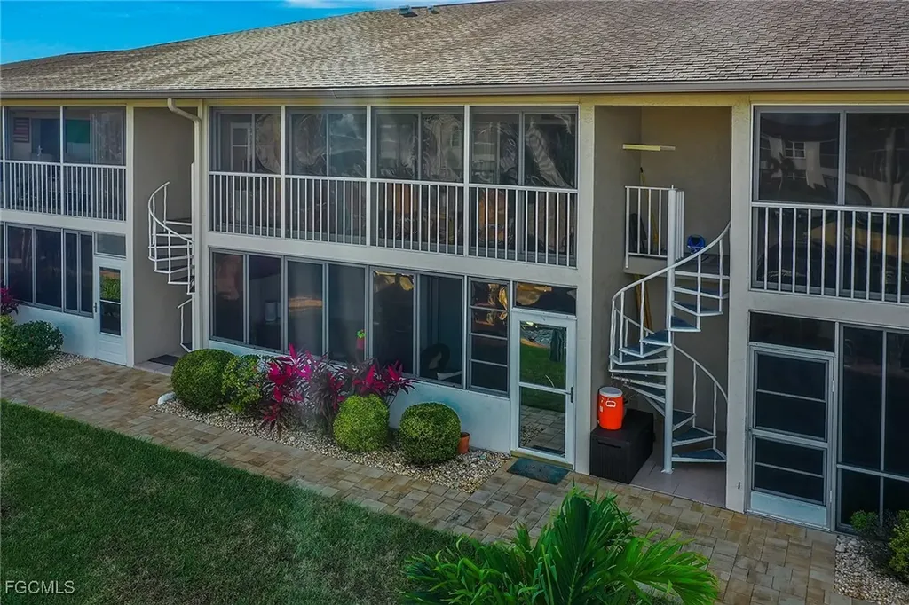1317 SE 46th Lane Cape Coral FL 33904