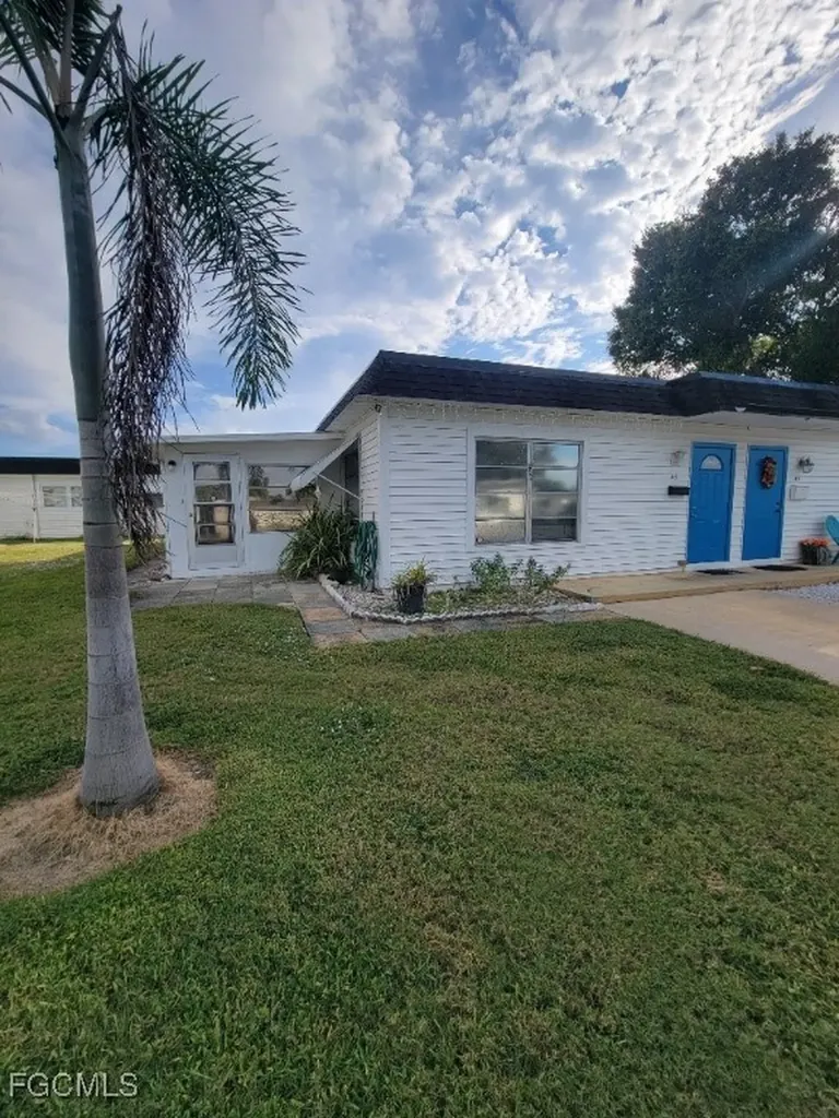 45 Tangelo Court Lehigh Acres FL 33936