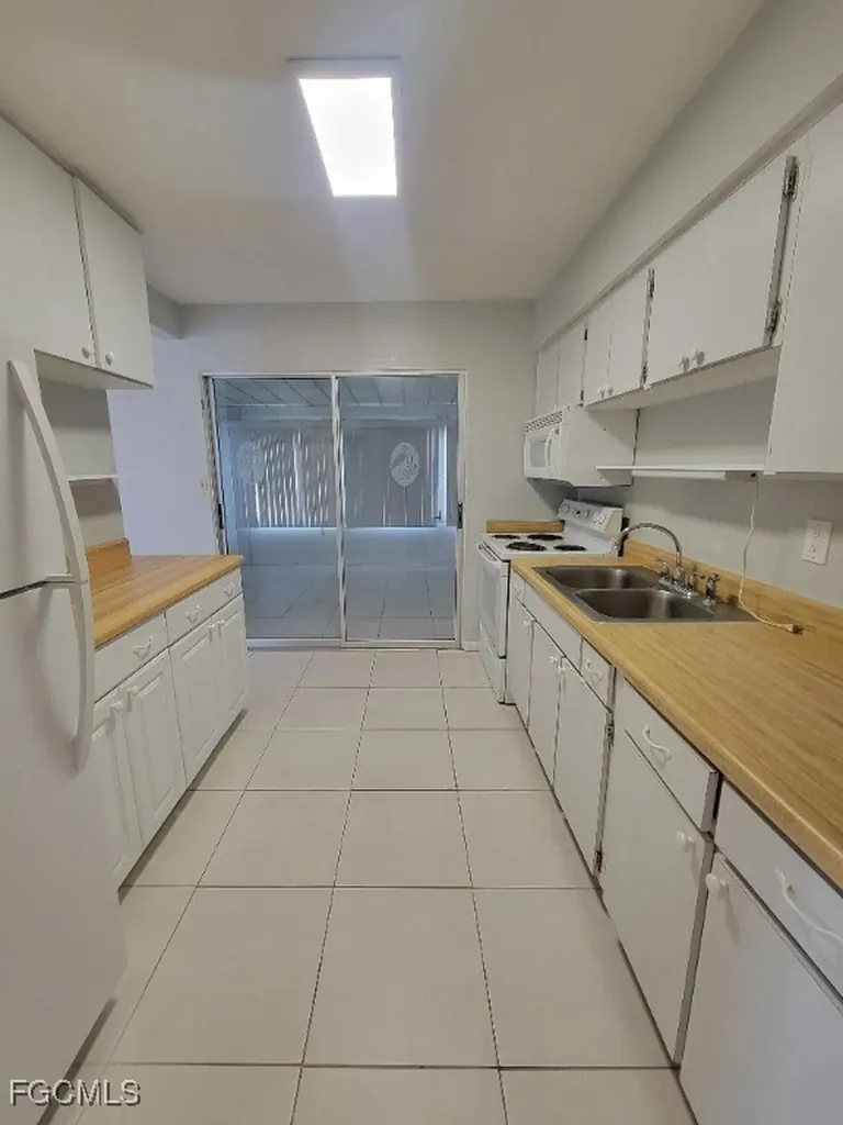 45 Tangelo Court Lehigh Acres FL 33936