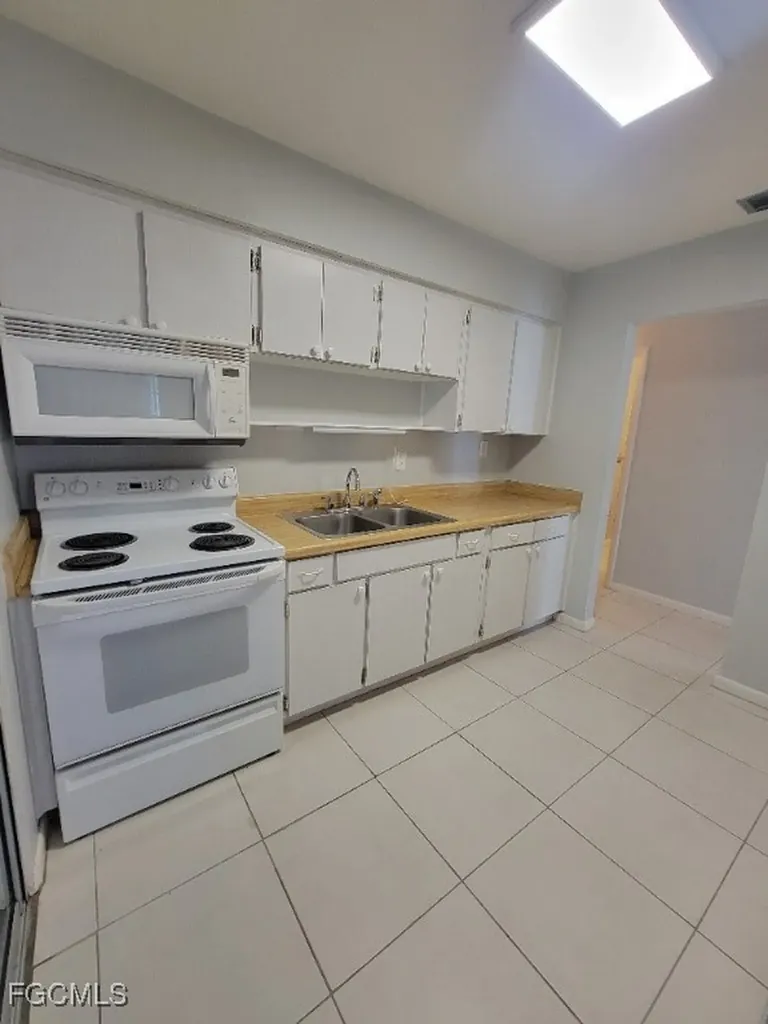 45 Tangelo Court Lehigh Acres FL 33936