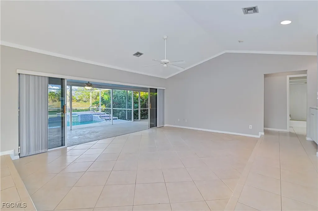 801 SE 41st Street Cape Coral FL 33904