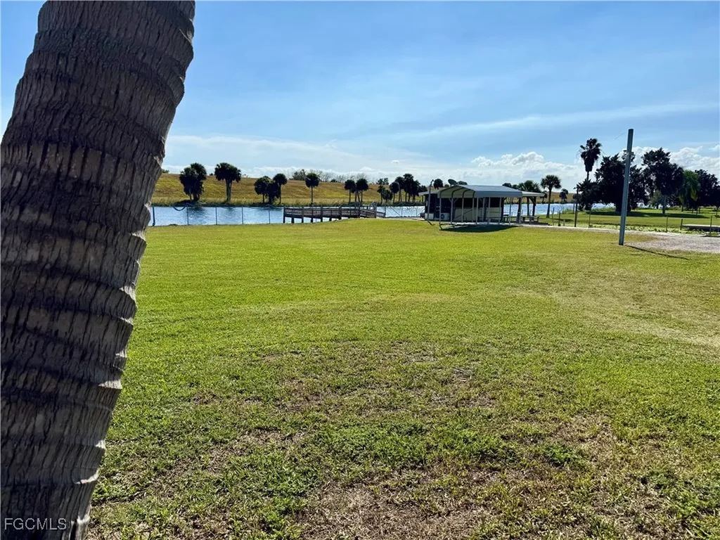 3342 County Road 721 Loop Moore Haven FL 33471