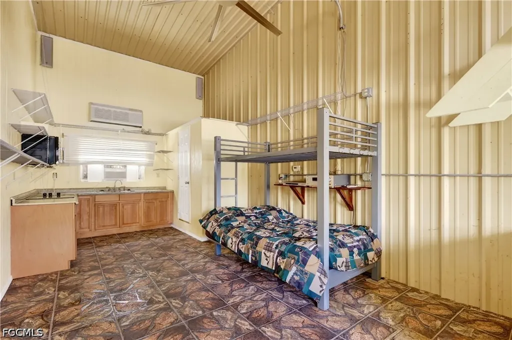 3342 County Road 721 Loop Moore Haven FL 33471
