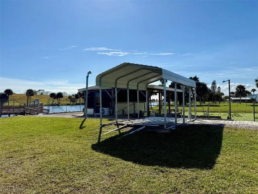 3342 County Road 721 Loop Moore Haven FL 33471