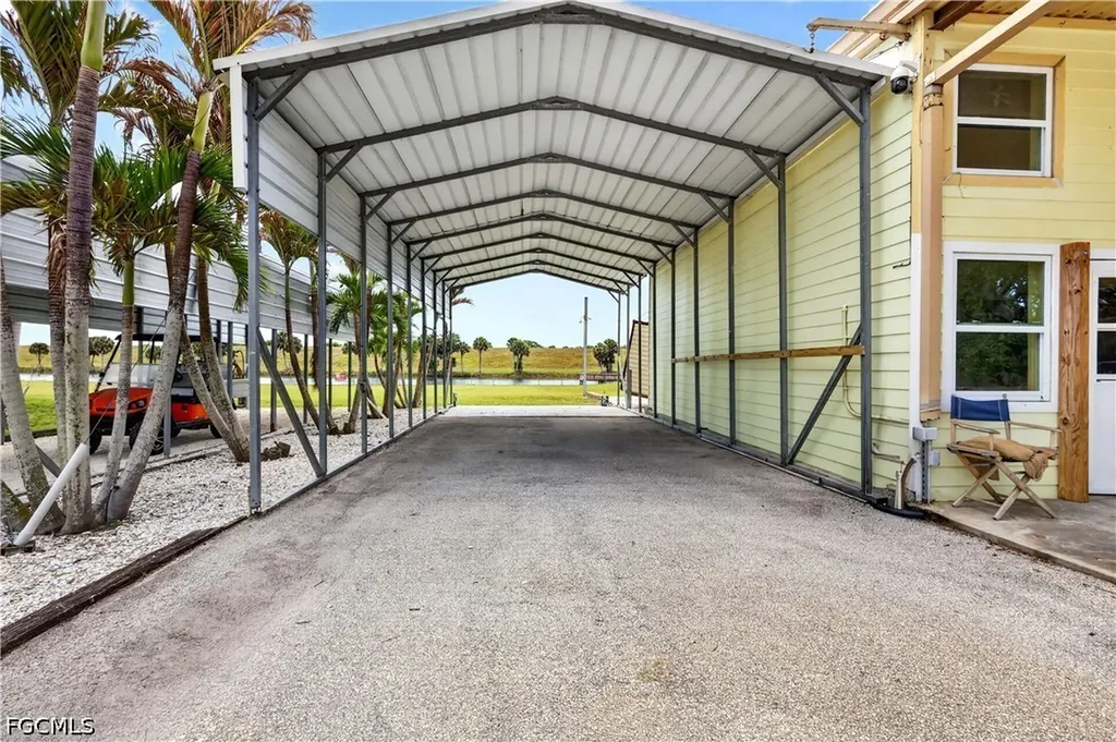 3342 County Road 721 Loop Moore Haven FL 33471