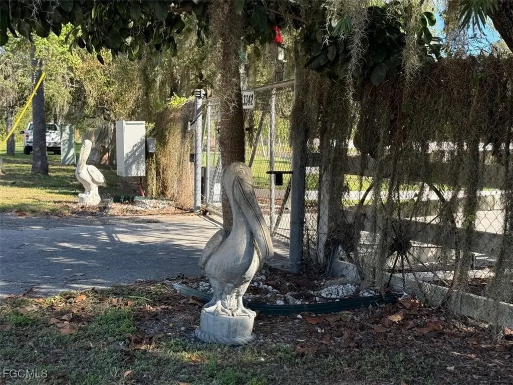 3342 County Road 721 Loop Moore Haven FL 33471