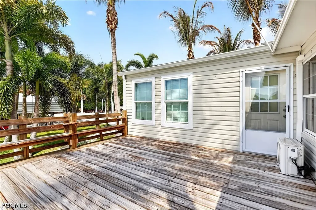 3342 County Road 721 Loop Moore Haven FL 33471
