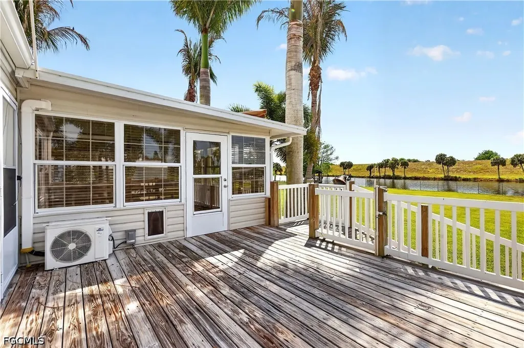 3342 County Road 721 Loop Moore Haven FL 33471