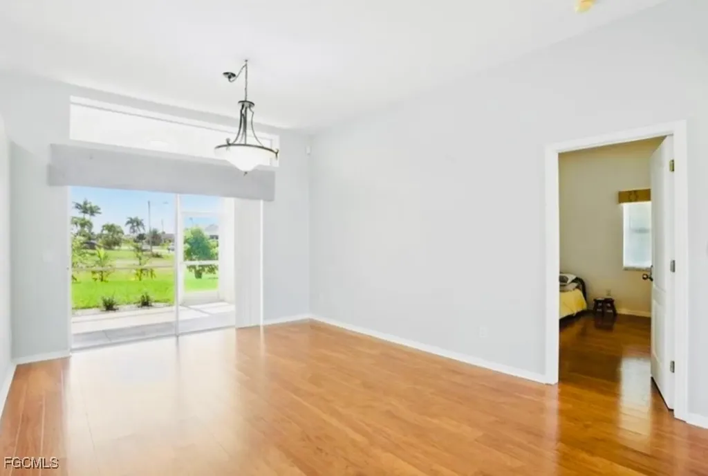 4319 SW 21st Place Cape Coral FL 33914