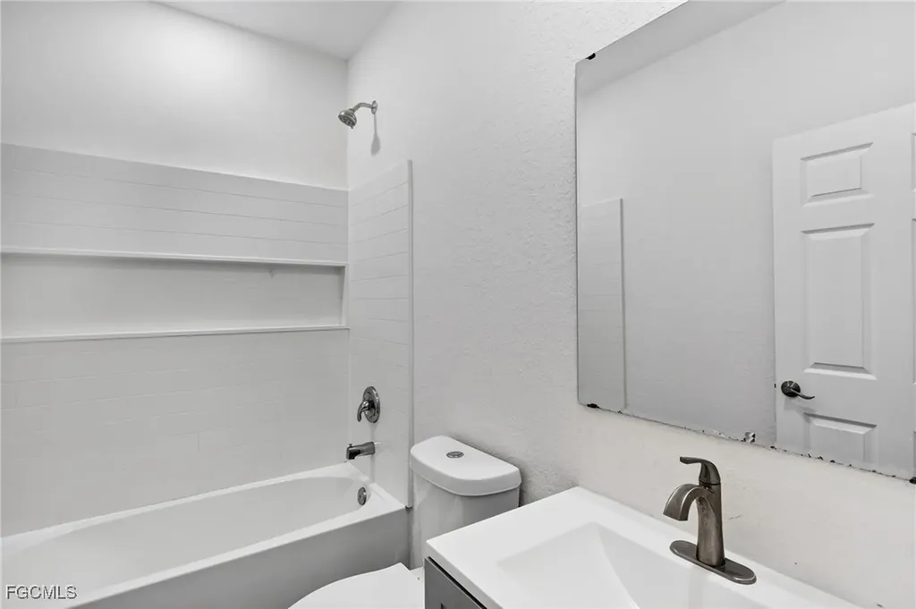 128 Viewpoint Drive Lehigh Acres FL 33972
