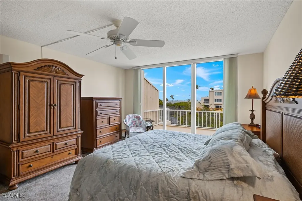 200 Periwinkle Way Sanibel FL 33957