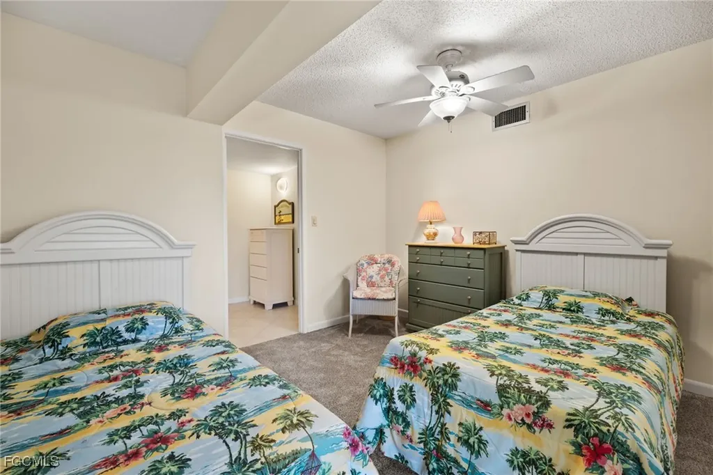 200 Periwinkle Way Sanibel FL 33957