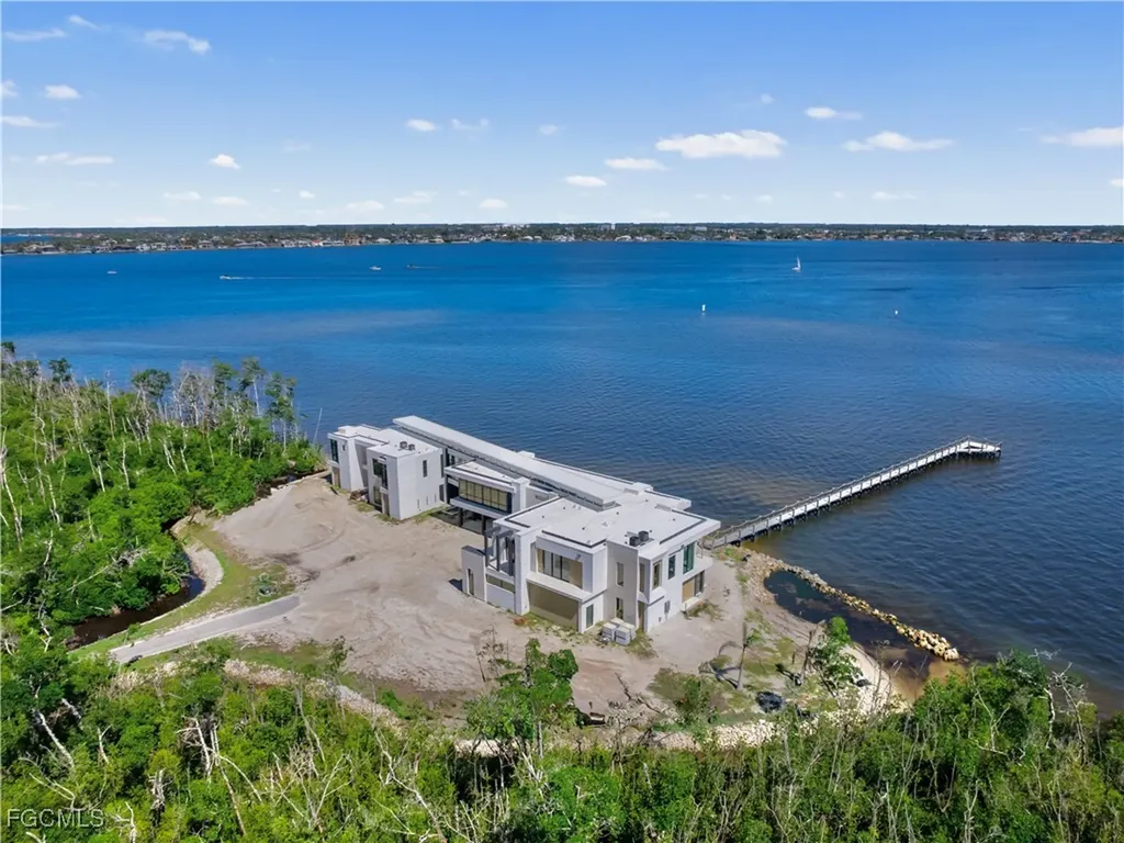 6400 Glock Drive Fort Myers FL 33908