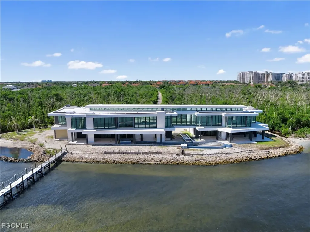 6400 Glock Drive Fort Myers FL 33908