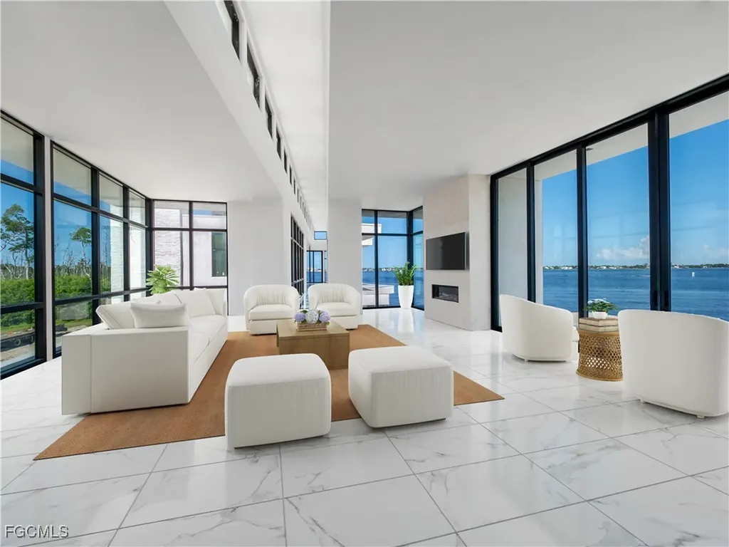 6400 Glock Drive Fort Myers FL 33908