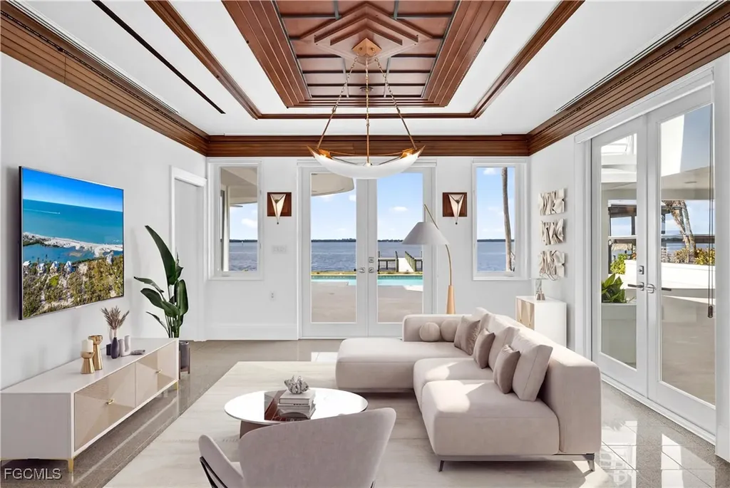 3402 W Riverside Drive Fort Myers FL 33901