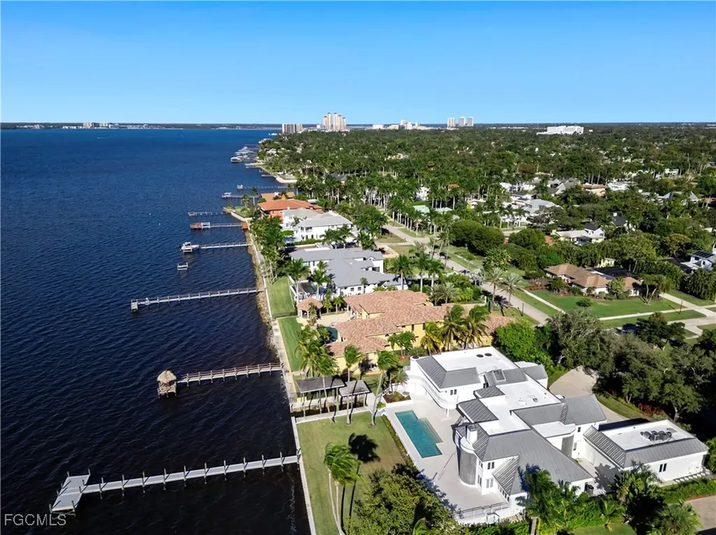 3402 W Riverside Drive Fort Myers FL 33901