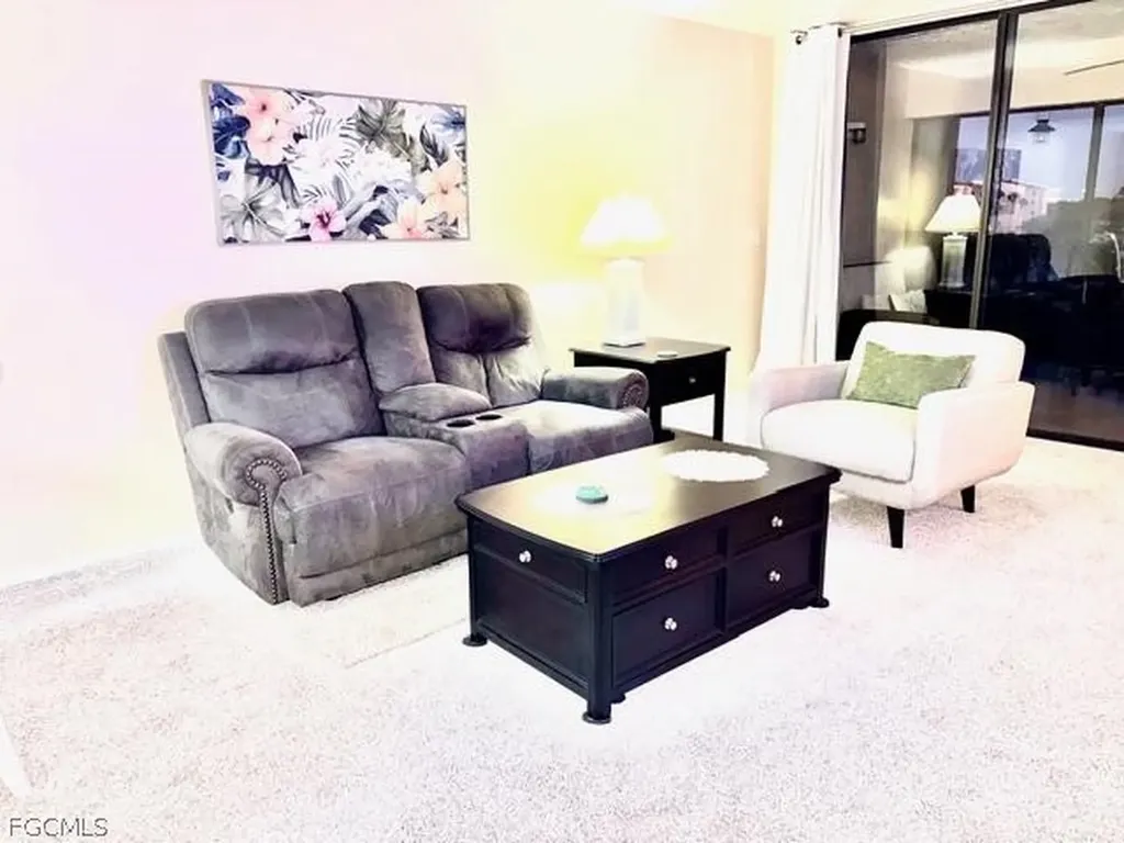4240 Steamboat Bend Fort Myers FL 33919