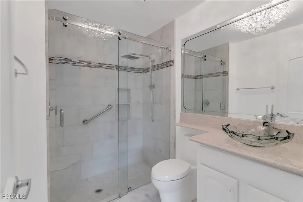 8382 Charter Club Circle Fort Myers FL 33919