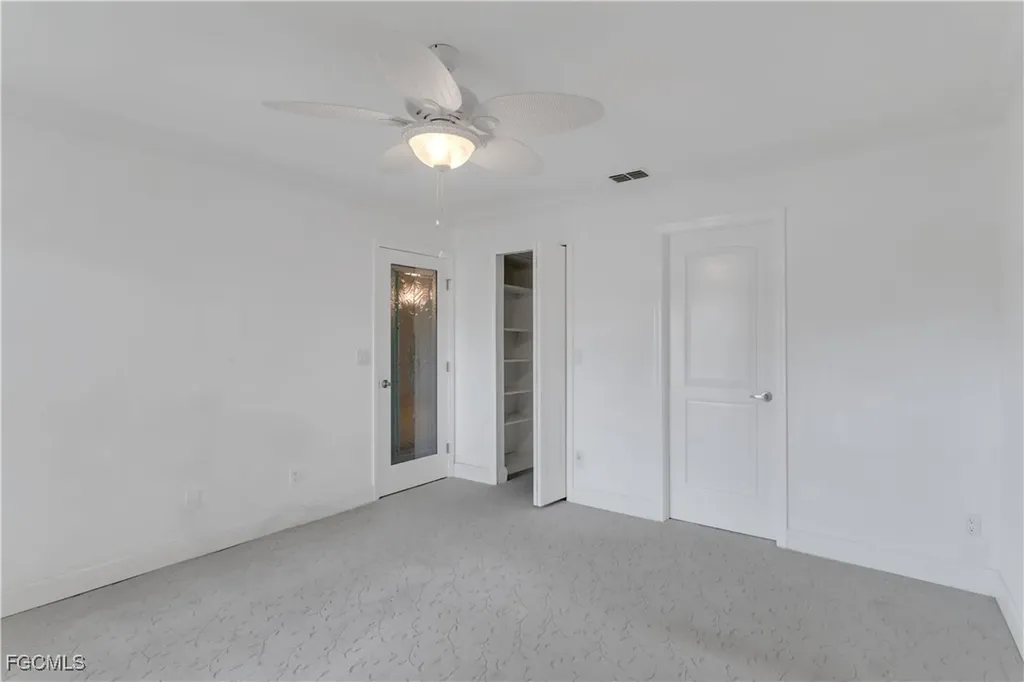 8382 Charter Club Circle Fort Myers FL 33919