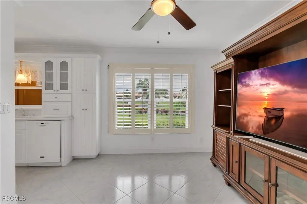 8382 Charter Club Circle Fort Myers FL 33919