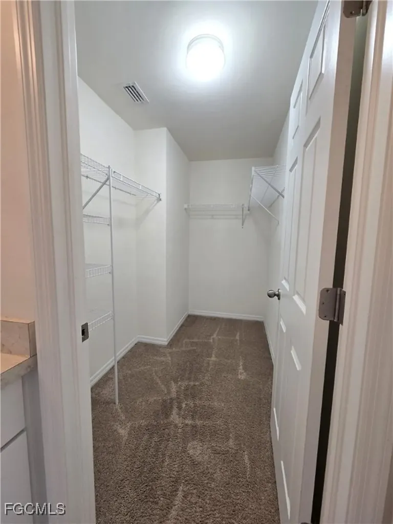 1814 NE 40th Lane Cape Coral FL 33909