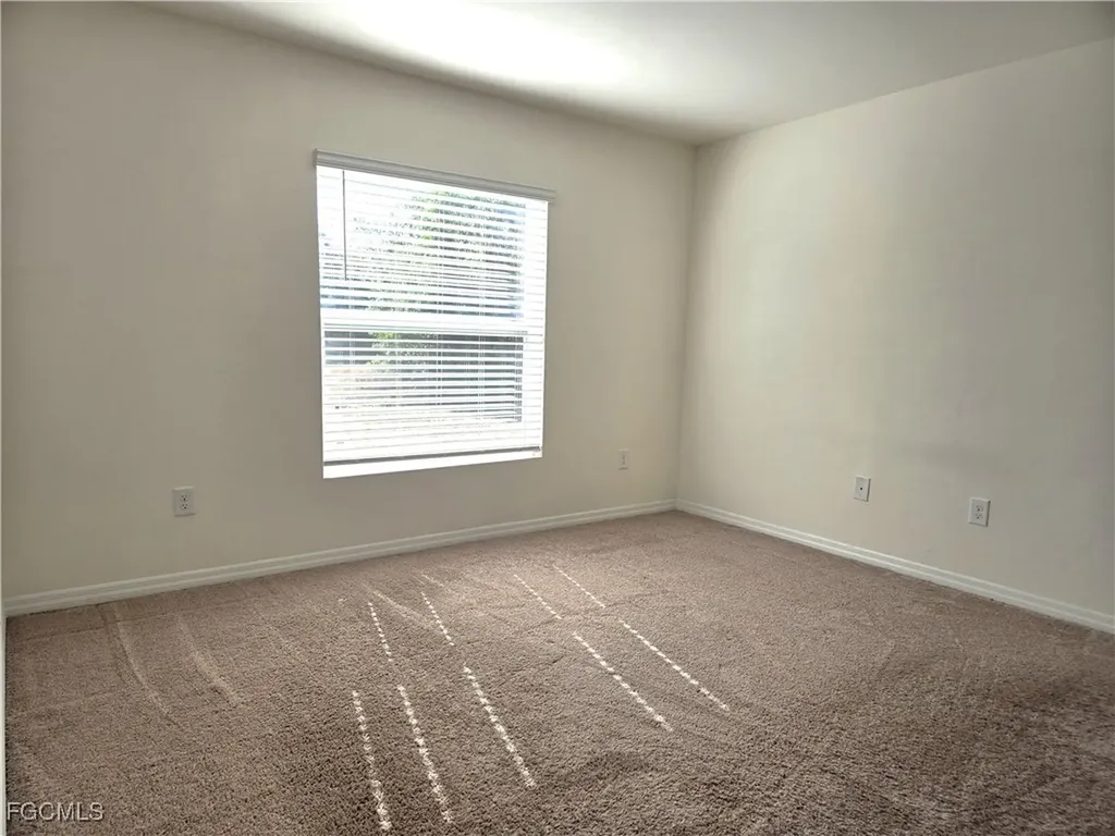1814 NE 40th Lane Cape Coral FL 33909