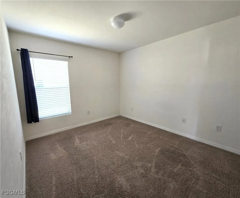1814 NE 40th Lane Cape Coral FL 33909