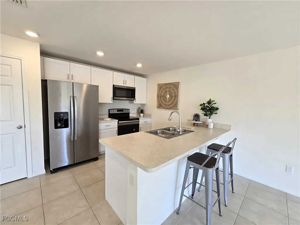 1814 NE 40th Lane Cape Coral FL 33909