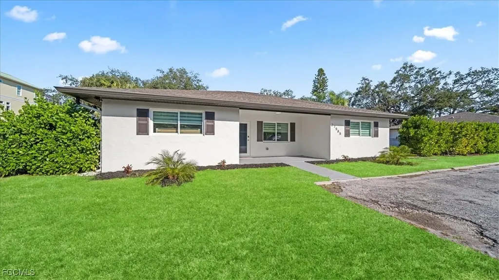 27585 Imperial Shores Boulevard Bonita Springs FL 34134