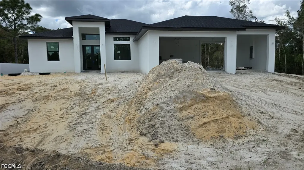 728 La Plata Avenue Lehigh Acres FL 33974