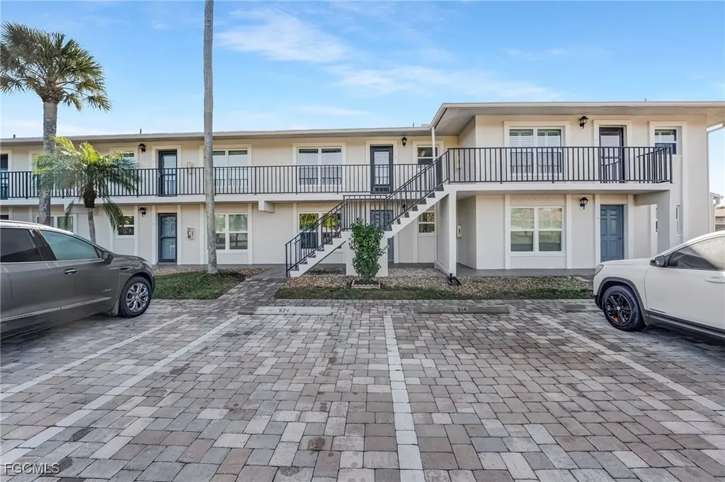 16007 Davis Road Fort Myers FL 33908