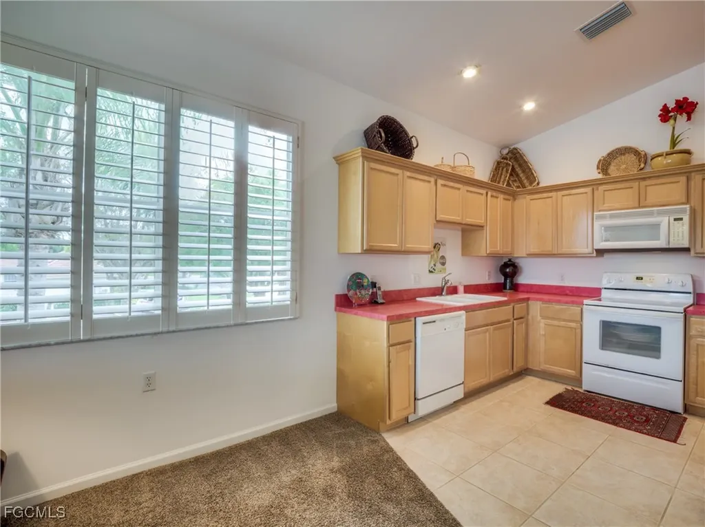3120 Meandering Way Fort Myers FL 33905